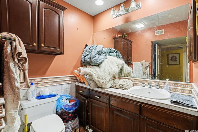 1010 Village Shore Dr, Canyon Lake, TX 78133