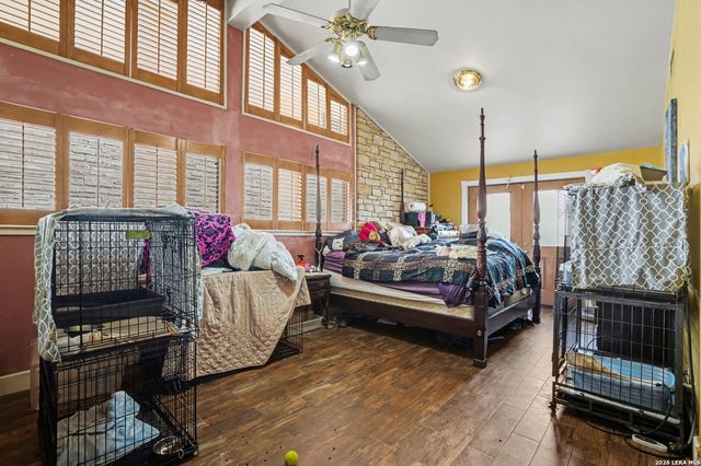1010 Village Shore Dr, Canyon Lake, TX 78133