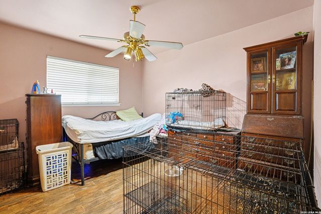 1010 Village Shore Dr, Canyon Lake, TX 78133
