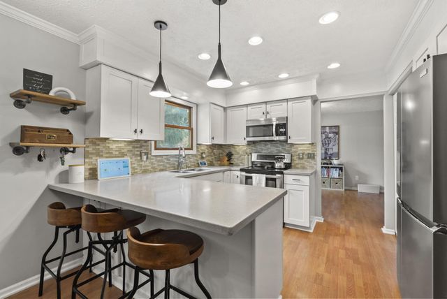 516 Stedway Court, Columbus, OH 43230