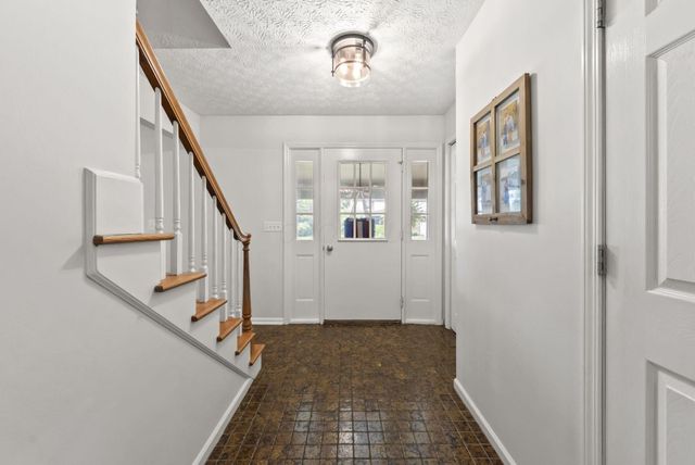 516 Stedway Court, Columbus, OH 43230