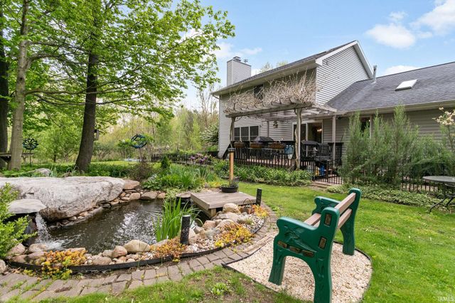 33671 Woodmont Ridge Drive, New Carlisle, IN 46552