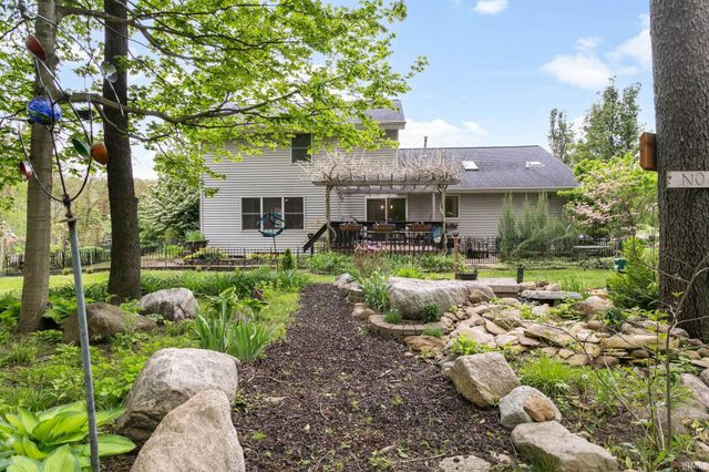 33671 Woodmont Ridge Drive, New Carlisle, IN 46552