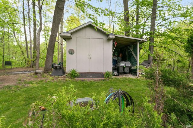 33671 Woodmont Ridge Drive, New Carlisle, IN 46552