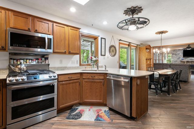 33671 Woodmont Ridge Drive, New Carlisle, IN 46552