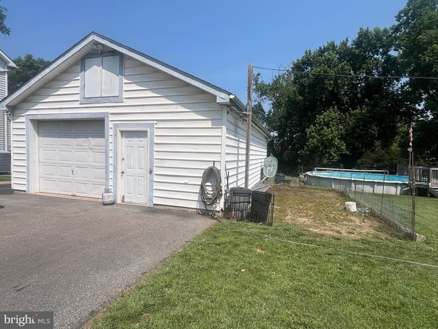 4624 MAGNOLIA AVE, Halethorpe, MD 21227