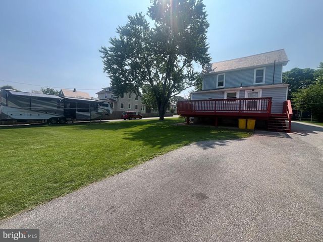 4624 MAGNOLIA AVE, Halethorpe, MD 21227