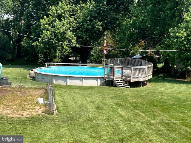 4624 MAGNOLIA AVE, Halethorpe, MD 21227