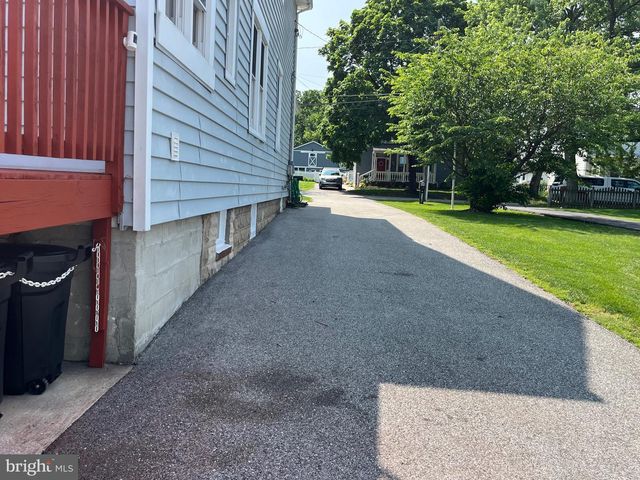 4624 MAGNOLIA AVE, Halethorpe, MD 21227