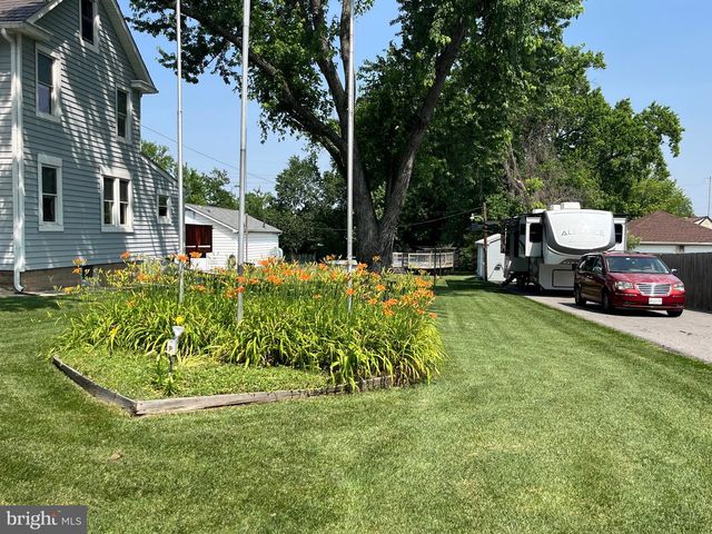 4624 MAGNOLIA AVE, Halethorpe, MD 21227