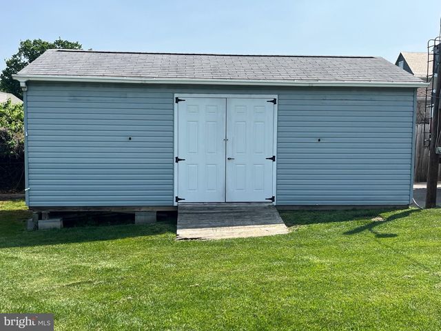 4624 MAGNOLIA AVE, Halethorpe, MD 21227