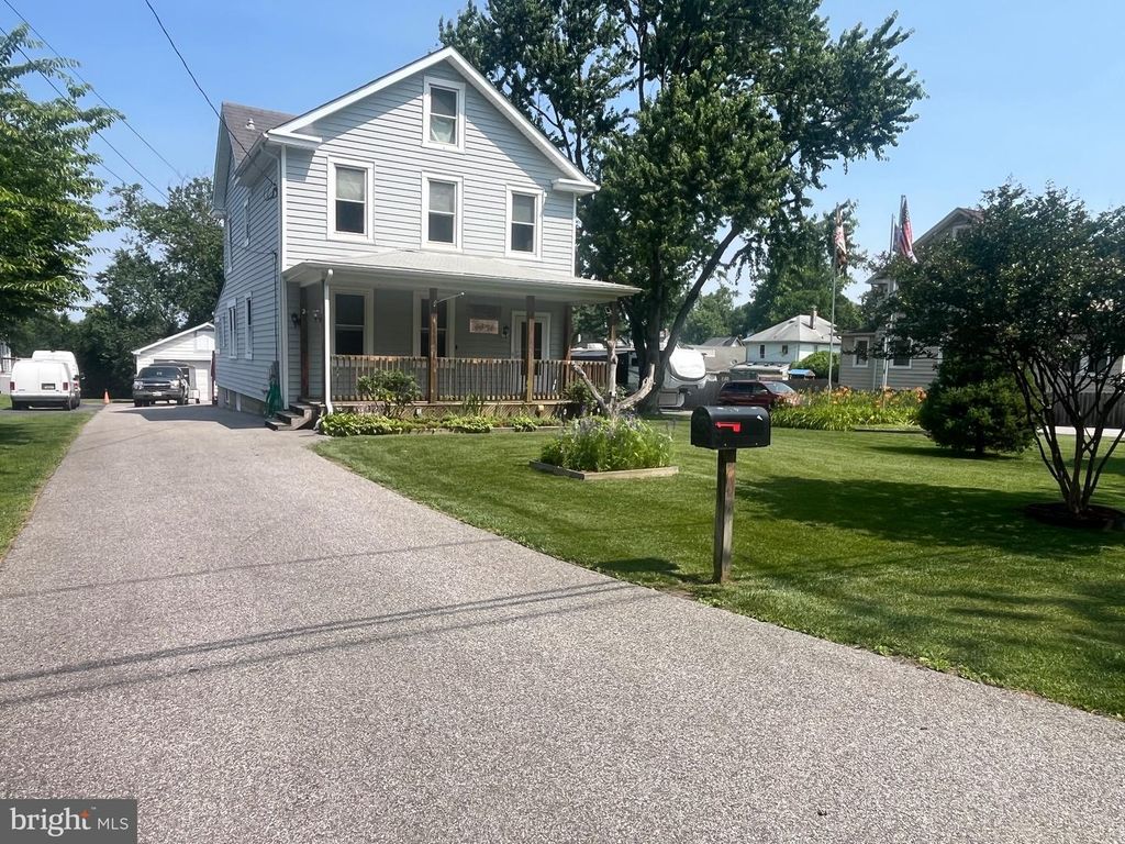 4624 MAGNOLIA AVE, Halethorpe, MD 21227