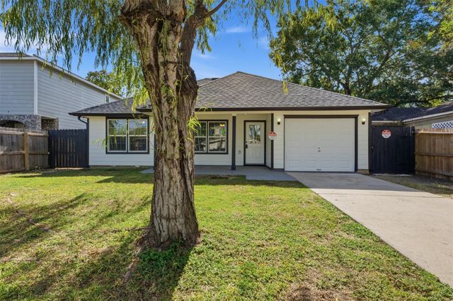 111 Calvin Street, Pasadena, TX 77506