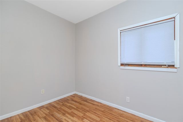 1241 E 17th Court, Des Moines, IA 50316