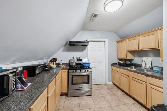 4522 Lawndale Avenue, Lyons, IL 60534
