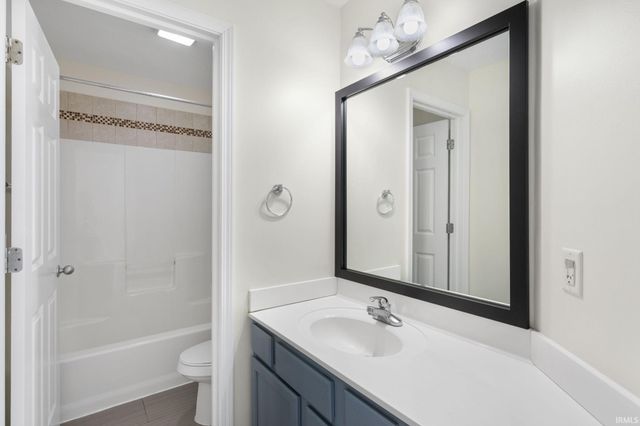 53124 Wildlife Drive, South Bend, IN 46628