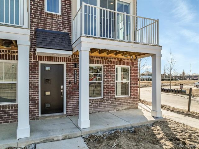 30037 Center Street 20, New Hudson, MI 48165