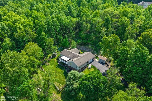 164 HARDT HILL Road, Bechtelsville Boro, PA 19505