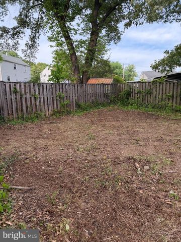 7306 GOODLAND DR, Landover, MD 20785