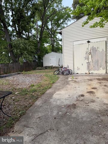 7306 GOODLAND DR, Landover, MD 20785