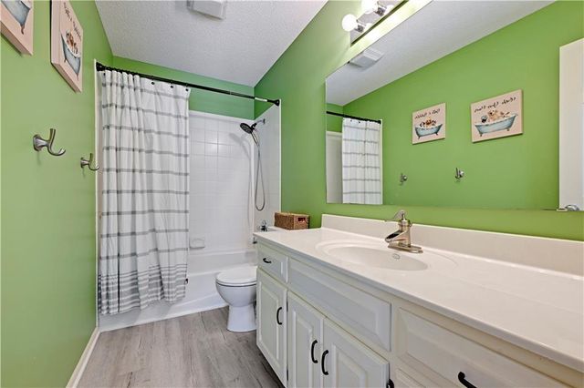 19480 W 207TH Terrace, Spring Hill, KS 66083