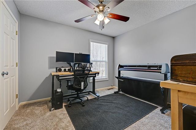 19480 W 207TH Terrace, Spring Hill, KS 66083