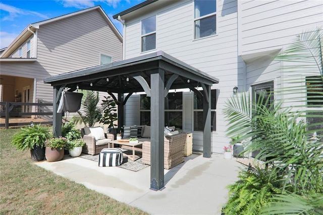 355 Fieldstone Lane, Dallas, GA 30132