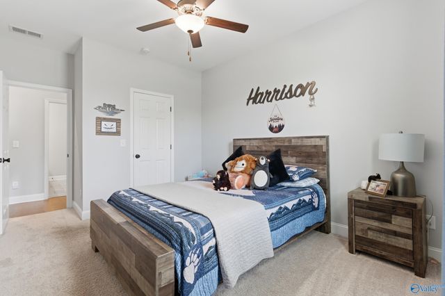 309 Creek Grove Avenue, New Market, AL 35761