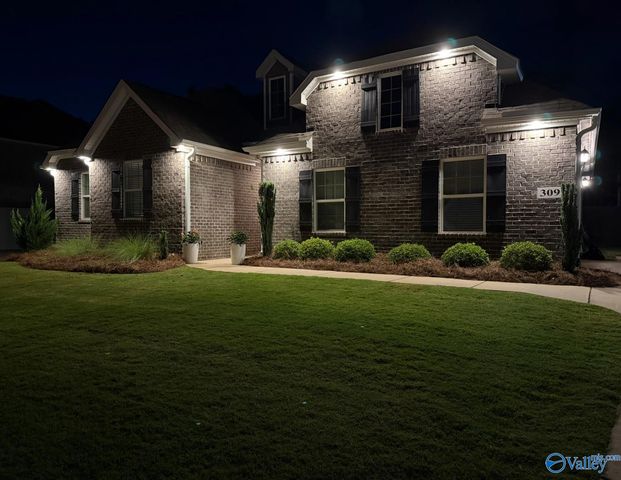 309 Creek Grove Avenue, New Market, AL 35761