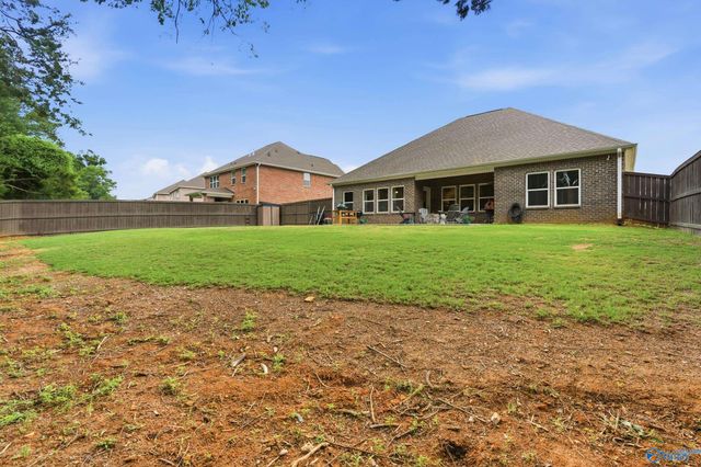 309 Creek Grove Avenue, New Market, AL 35761