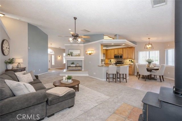 7084 Aster, Oak Hills, CA 92344