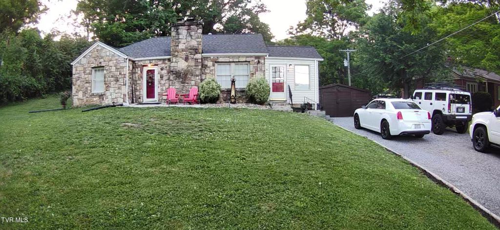 423 Circle Drive, Rogersville, TN 37857