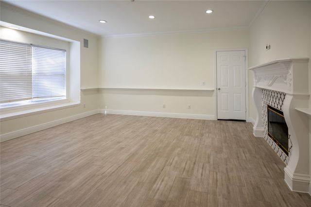 413 Ridge Meade Drive, Lewisville, TX 75067