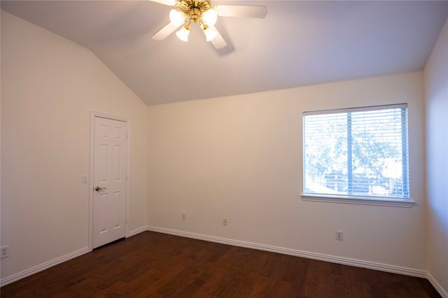 413 Ridge Meade Drive, Lewisville, TX 75067