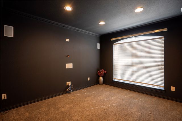 413 Ridge Meade Drive, Lewisville, TX 75067