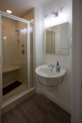 413 Ridge Meade Drive, Lewisville, TX 75067