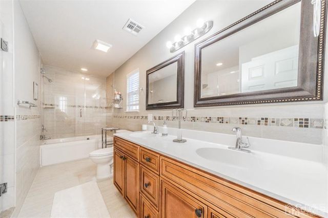 66 S Whittier Street, Carteret, NJ 07008