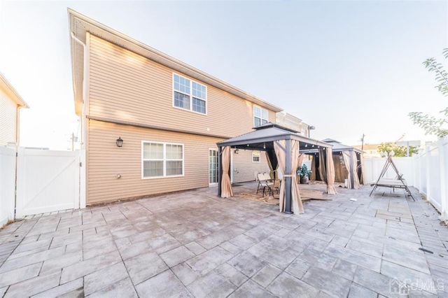 66 S Whittier Street, Carteret, NJ 07008