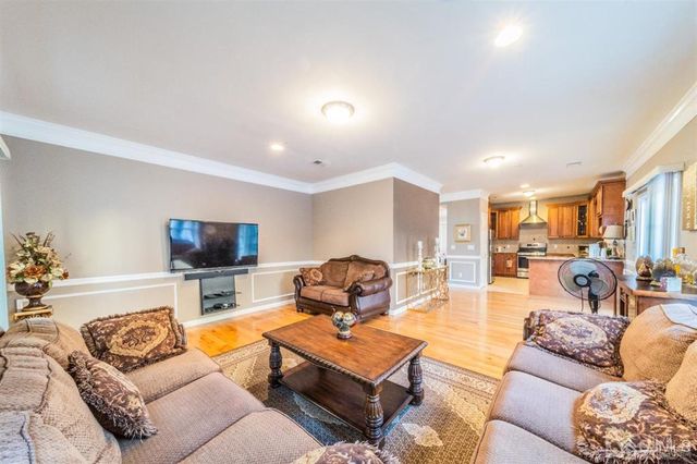 66 S Whittier Street, Carteret, NJ 07008