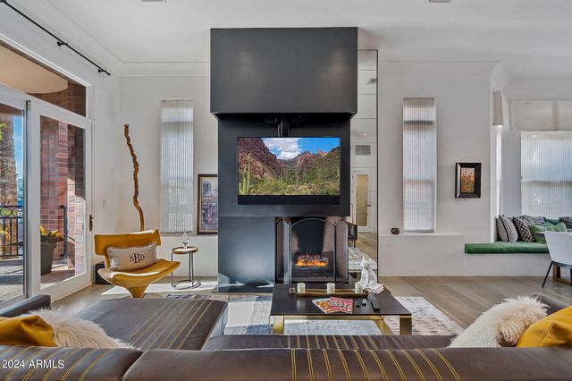 2017 N 1ST Avenue, Phoenix, AZ 85003