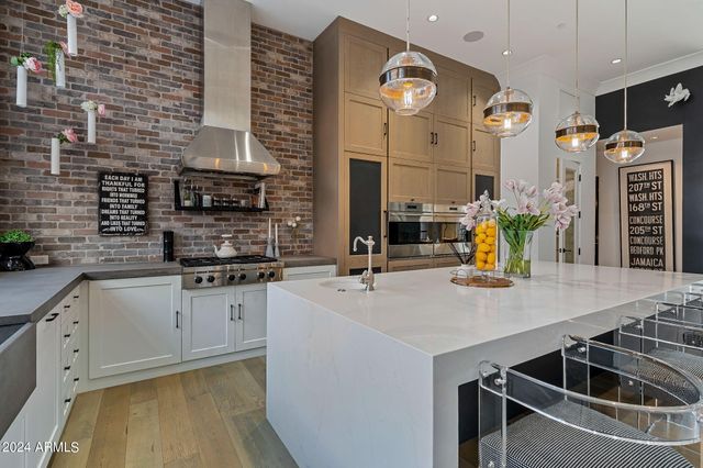 2017 N 1ST Avenue, Phoenix, AZ 85003