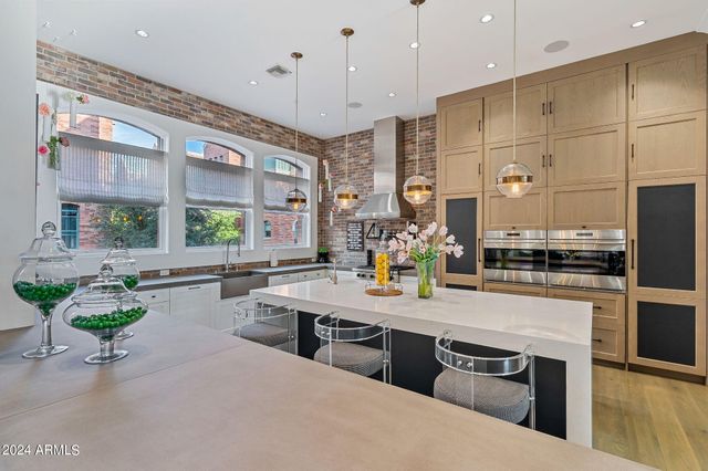 2017 N 1ST Avenue, Phoenix, AZ 85003