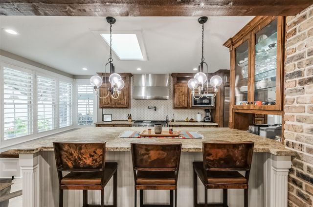 8638 Oakford Drive, Houston, TX 77024