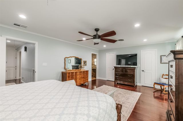 8638 Oakford Drive, Houston, TX 77024