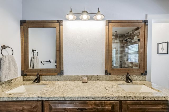 8638 Oakford Drive, Houston, TX 77024