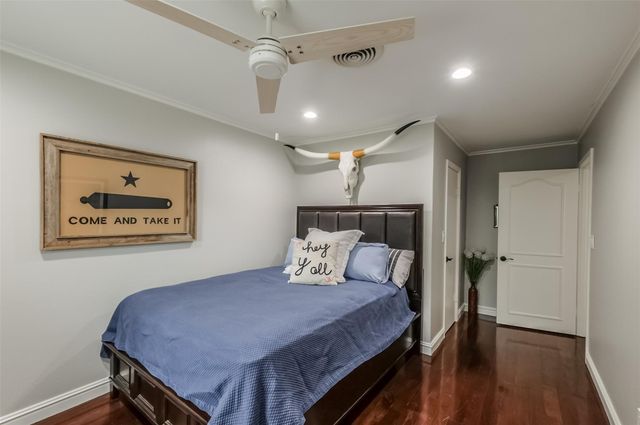 8638 Oakford Drive, Houston, TX 77024