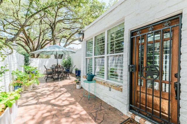 8638 Oakford Drive, Houston, TX 77024
