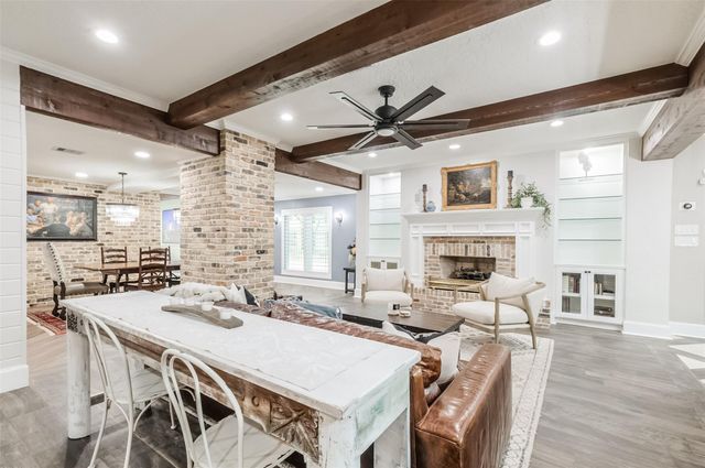 8638 Oakford Drive, Houston, TX 77024