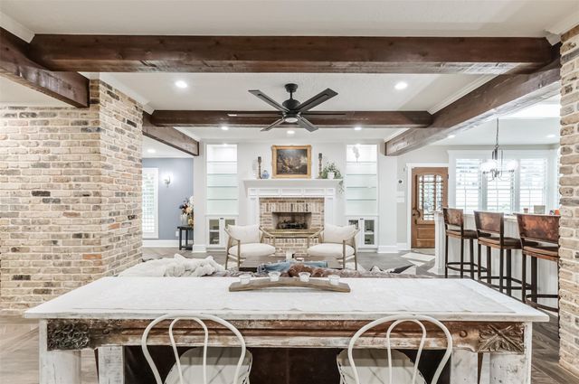 8638 Oakford Drive, Houston, TX 77024