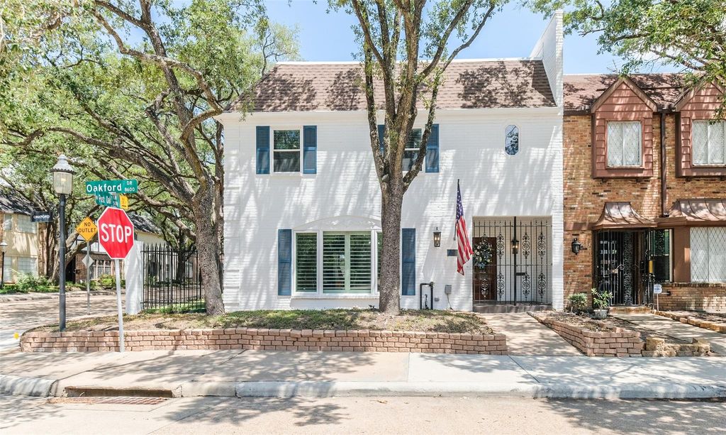 8638 Oakford Drive, Houston, TX 77024
